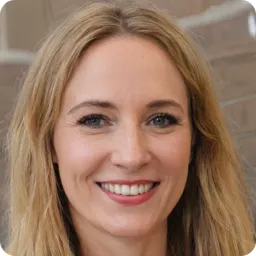 Luciana Pereyra - Gerente de Relaciones con Clientes